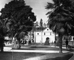 Los Angeles Plaza Olvera St. 1899
